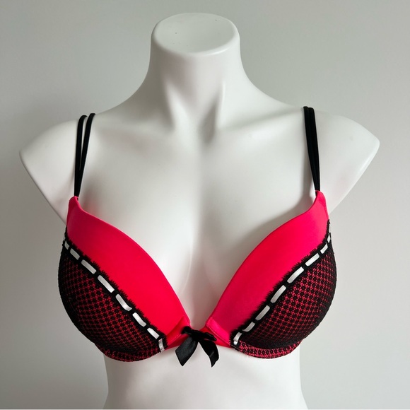 Victoria’s Secret Very Sexy Push-Up Bra 34D - Picture 1 of 9